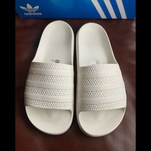 adidas White/Cream Textured Slide Sandals sold out! NIB